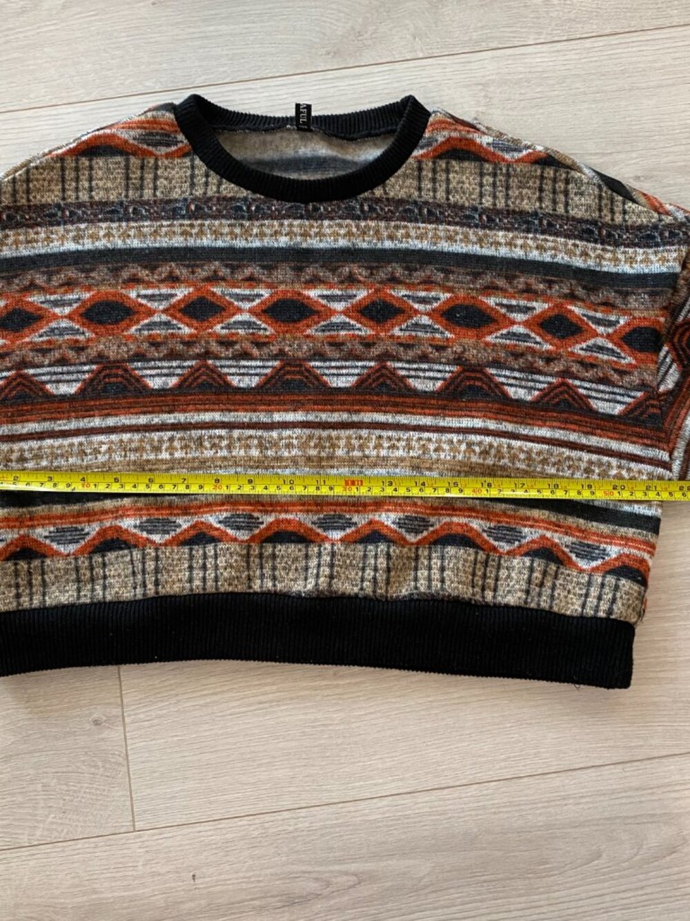 Zaful Aztec Geometric Knit Crop Sweater Multicolor Grey Orange Black Size 8 (L) - Picture 11 of 12